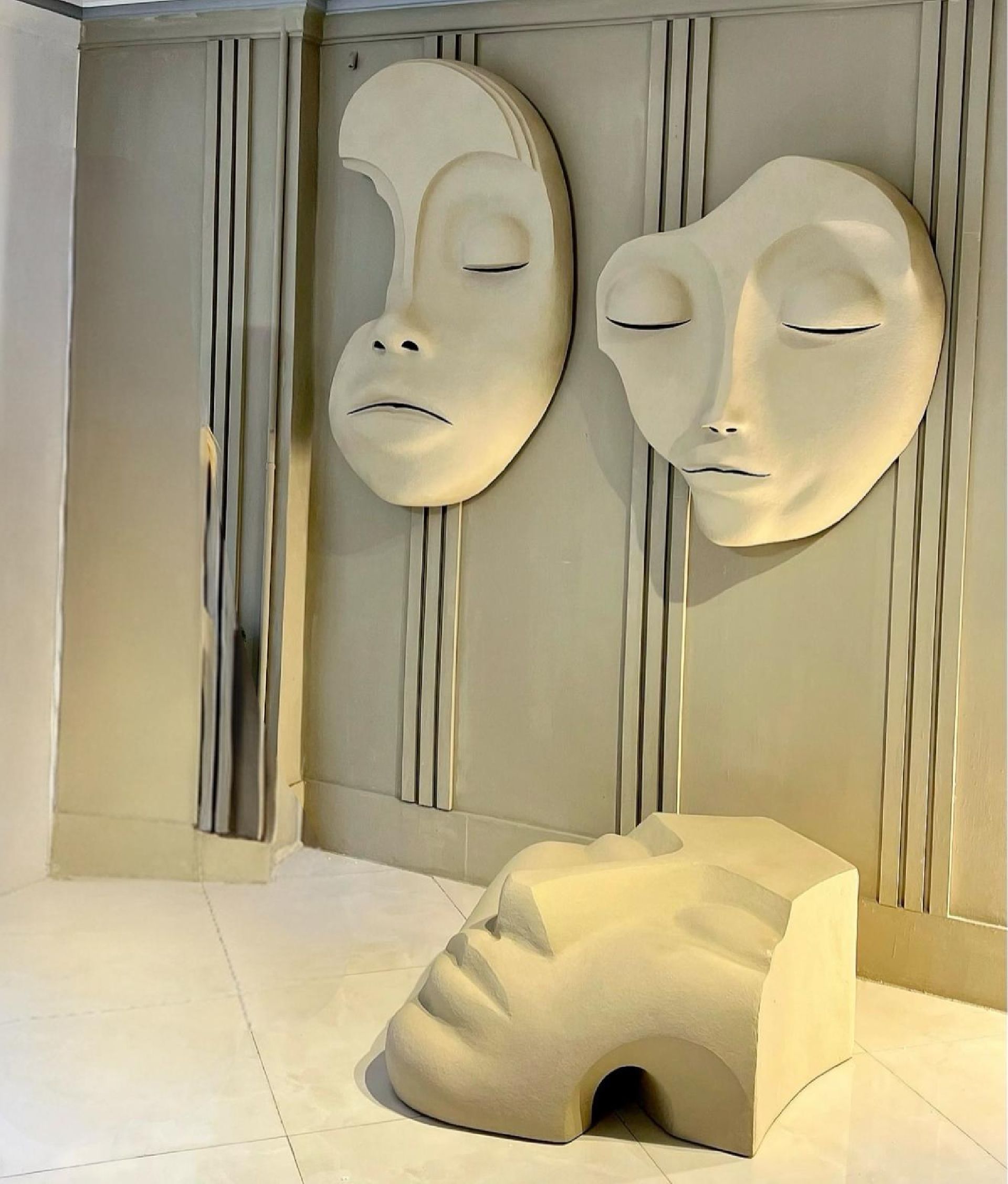 Aşkın dengesi heykeli - duvar dekoru 